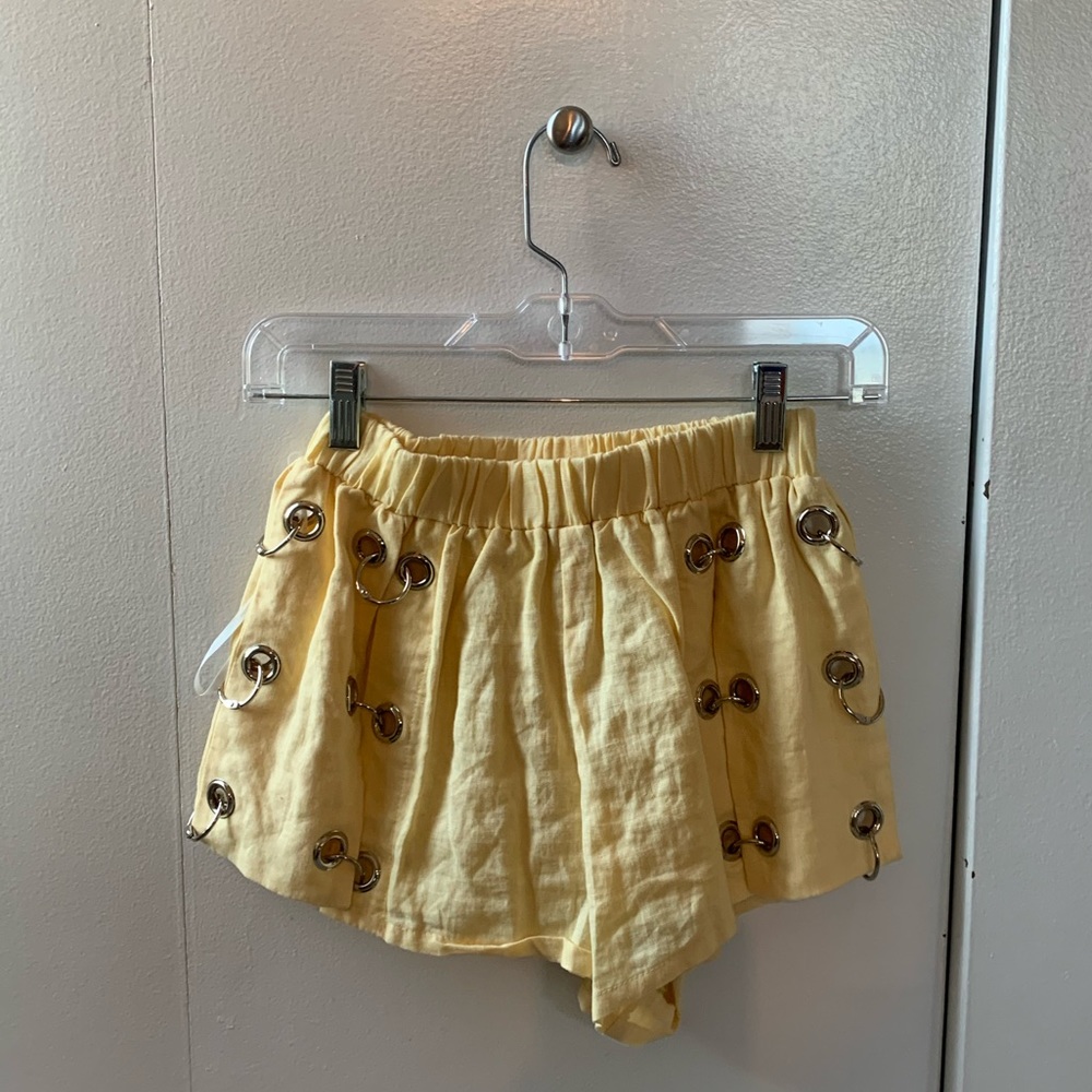 Millau Side Loop Grommet Linen Short - image 1